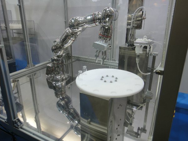 Kawasaki робот 1