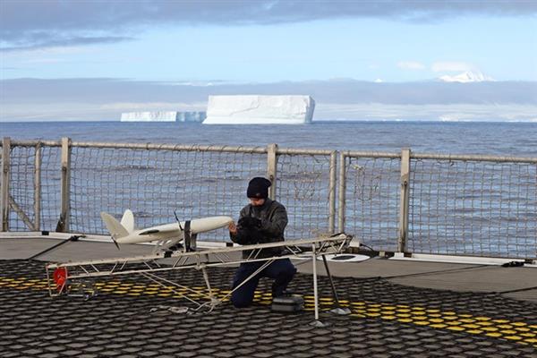 3d-printed-drone-in-the-antarctic-3