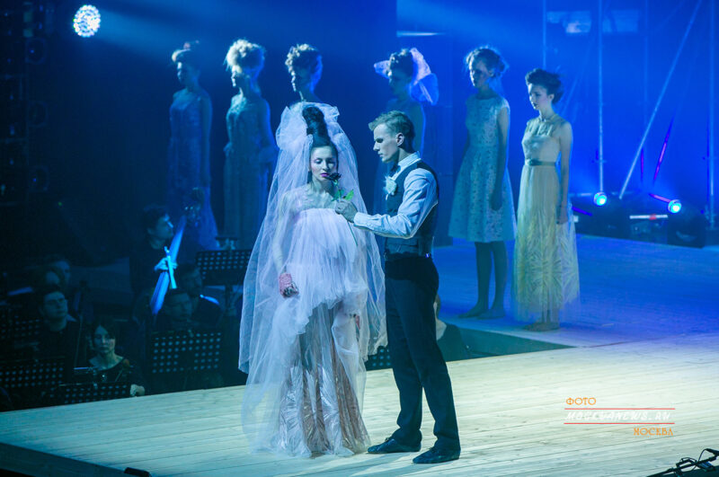 В Москве состоялся Шоу-показ A’MORE коллекции причёсок ESTEL