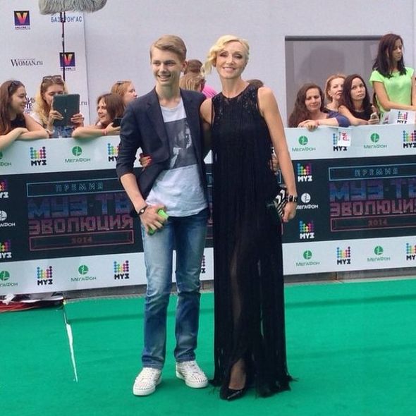 Кристина Орбакайте с сыном Дени на вручении премии МУЗ-ТВ