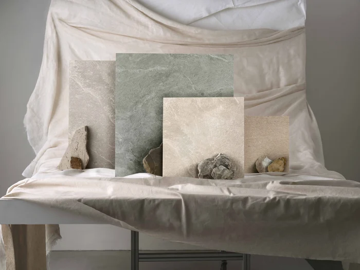 Il gres effetto pietra protagonista a Cersaie 2026: la natura reinterpretata dalle collezioni ABK Group