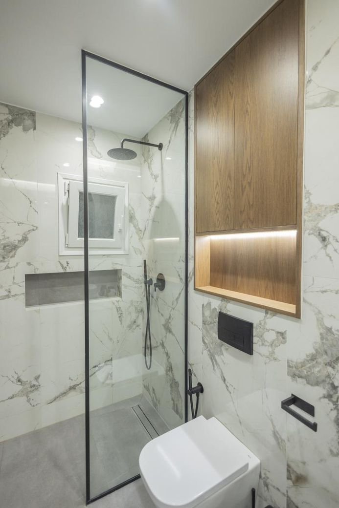 Bagni eleganti in appartamento, Grecia