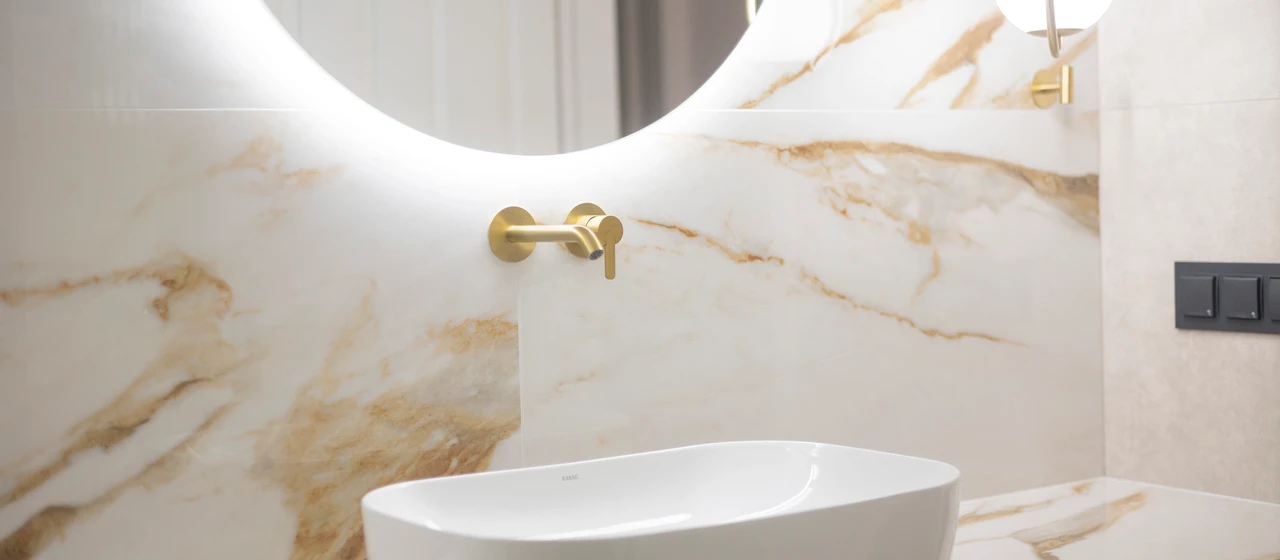 Bagni eleganti in appartamento, Grecia