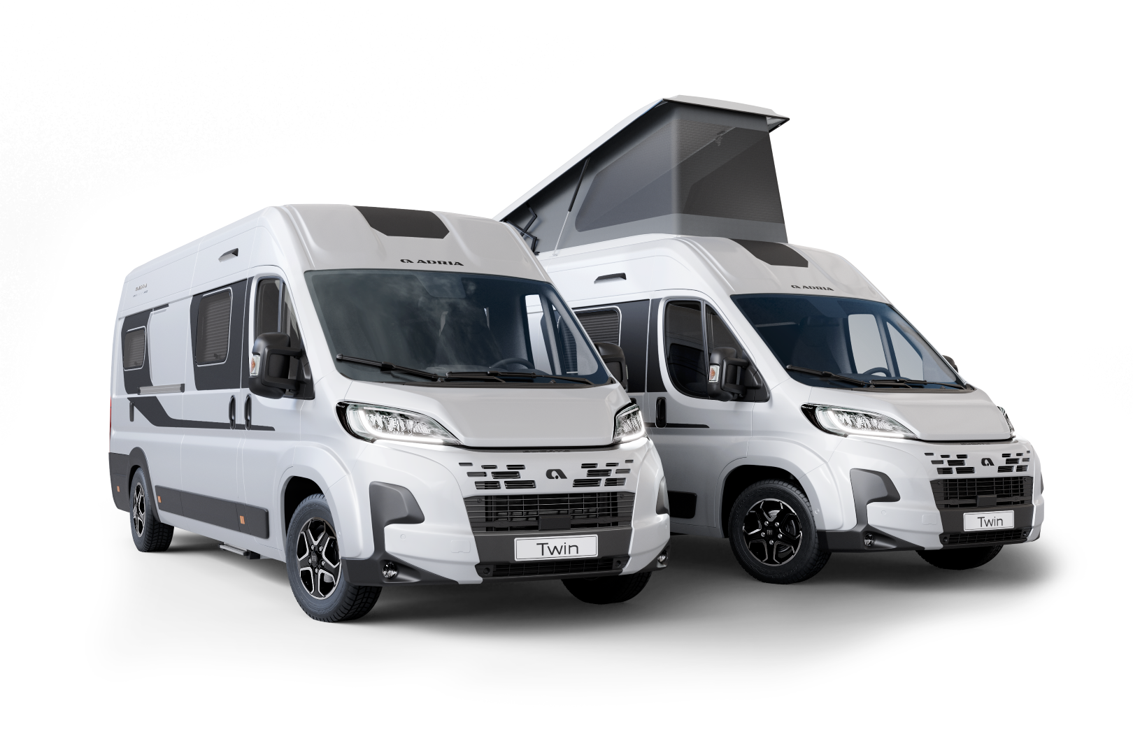 Adria Twin Supreme de couleur argentée, sur la base d'un Fiat Ducato