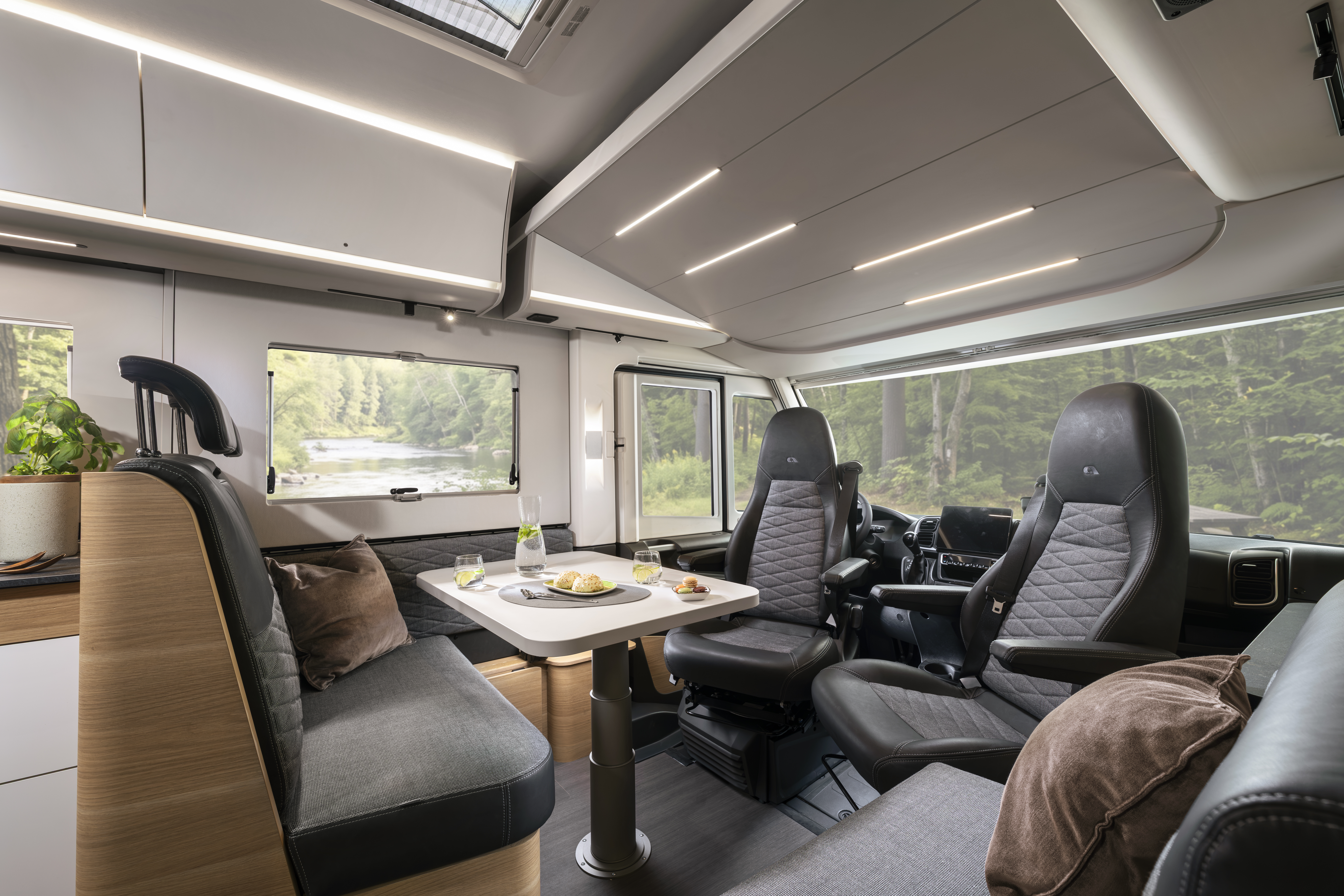 Sonic Select met hout en witte kastkleppen