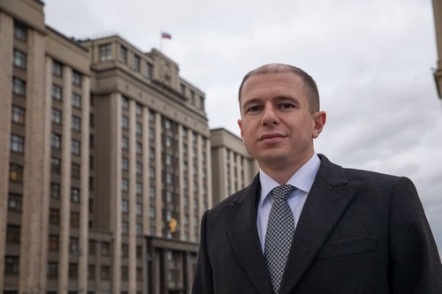 Депутат Михаил Романов: В условиях санкционного давления органы власти должны работать четко и оперативно