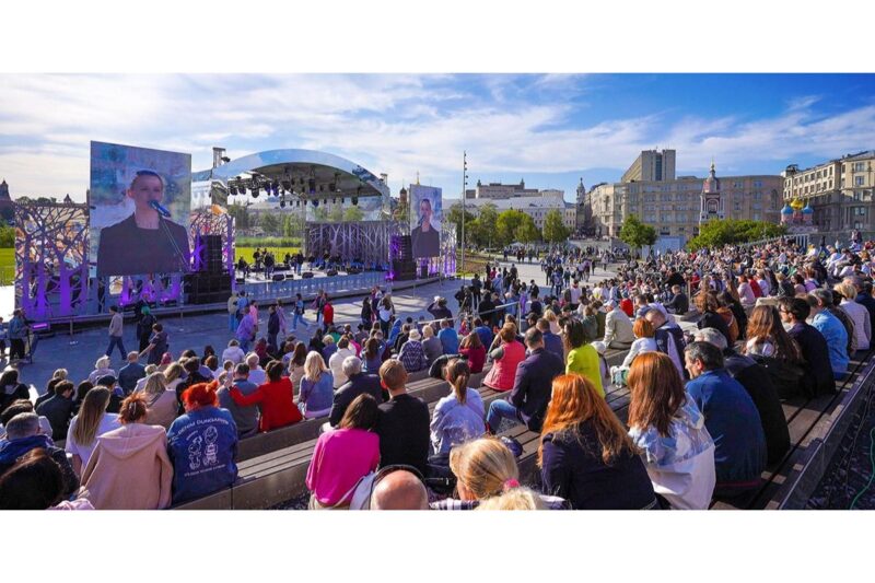 Фестиваль «Театральные выходные» пройдет в парке «Зарядье» в июне