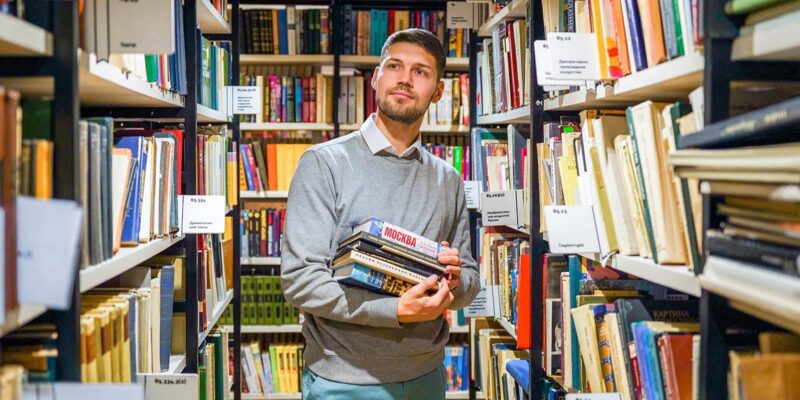 Подборки, бронирование и персональные рекомендации: чем удобен сервис «Библиотеки Москвы»
