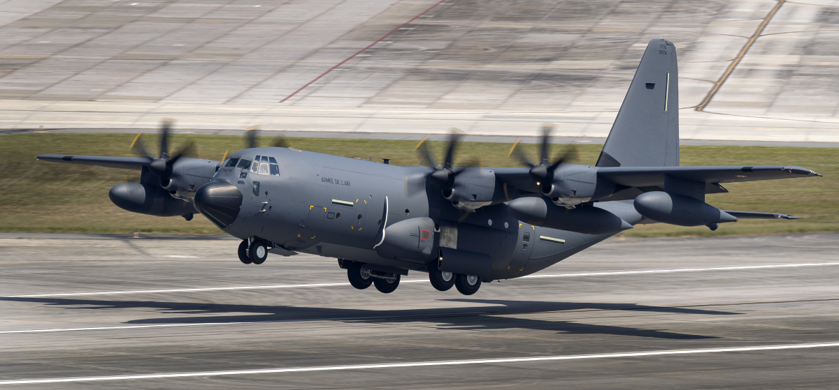 L'armée de l'air accueille son premier KC-130J