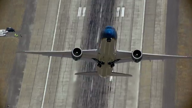 Bourget 2015 : Boeing prépare la démonstration en vol du 787 (VIDEO)
