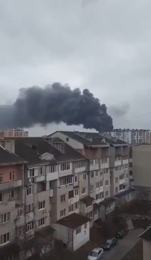Ivano-Frankivsk aéroport fumée.jpg