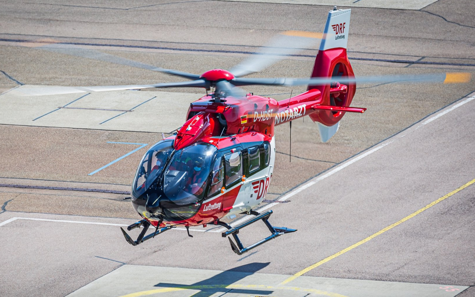 Premier retrofit d'un H145 avec un rotor à cinq pales