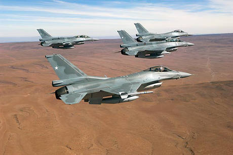 L'Irak reçoit ses quatre premiers F-16