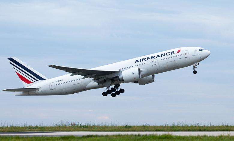 Air France : les pilotes d'un Boeing 777 coupent en vol l'un des moteurs par précaution