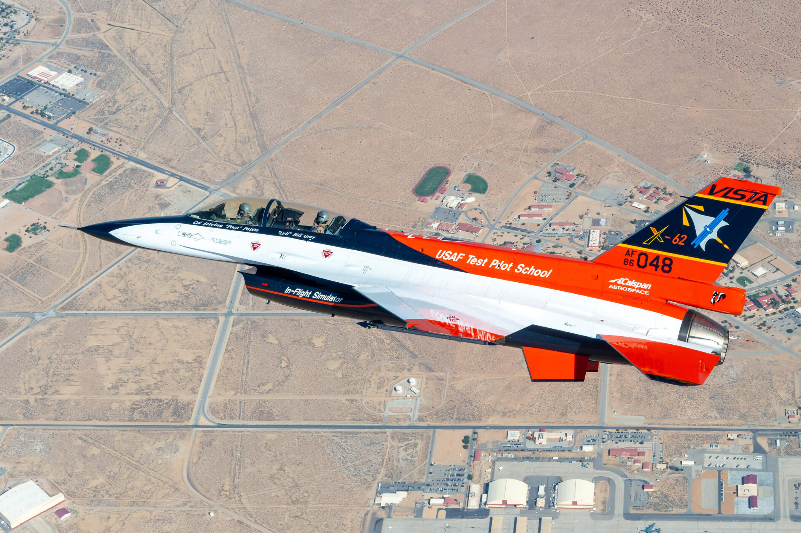Le VISTA X-62A est un avion F-16D Block 30 Peace Marble Il modifié et mis à niveau avec l'avionique Block 40.
