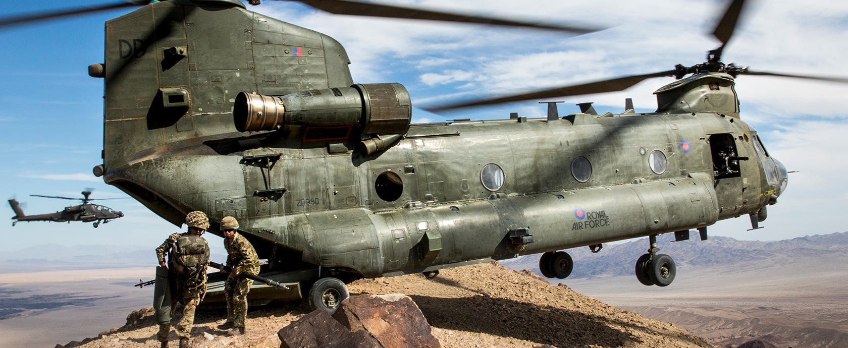Les Chinook britanniques au Mali