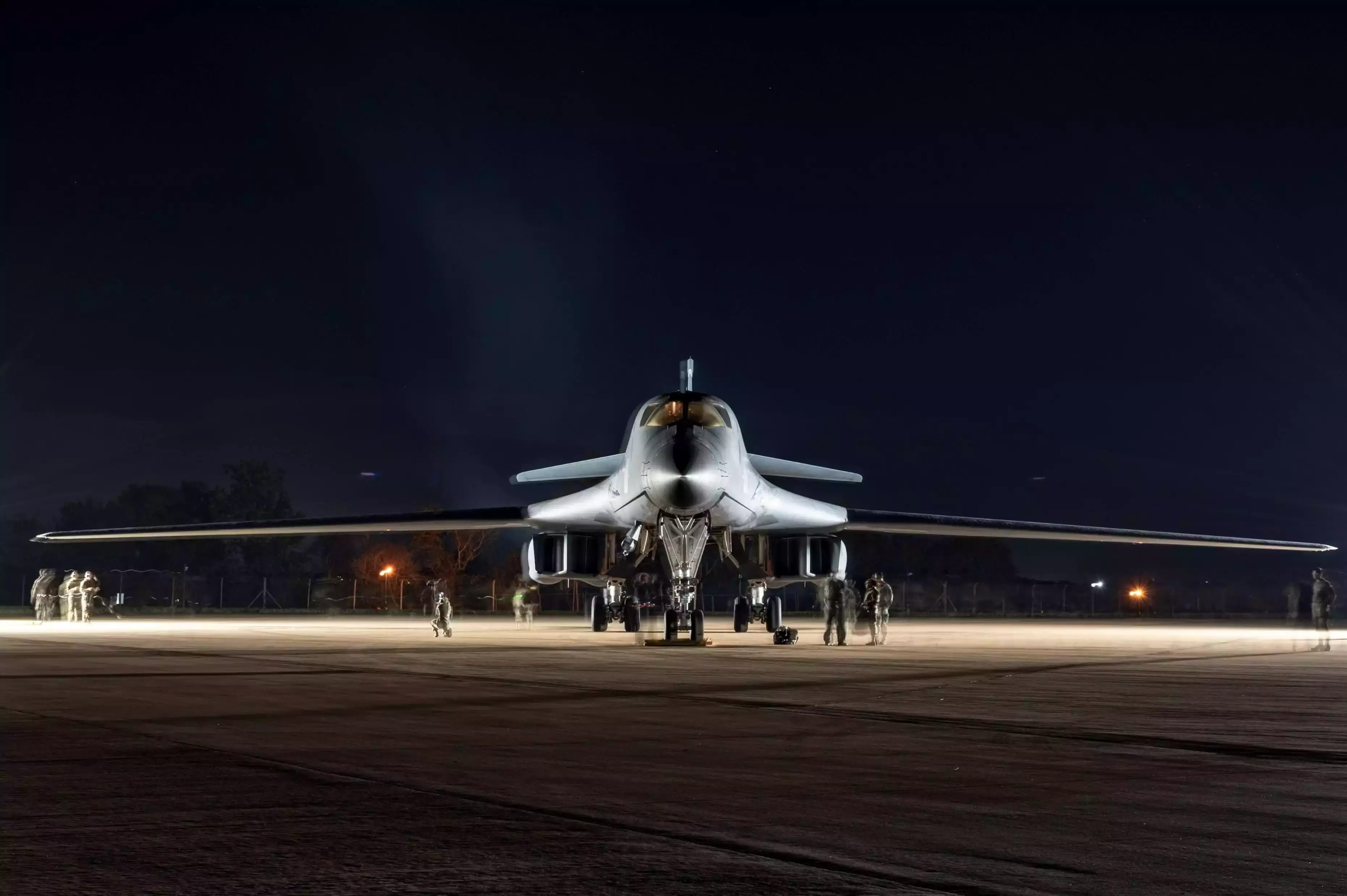 Frappes de représailles américaines en Syrie et en Irak : des bombardiers stratégiques B-1B Lancer déployés depuis les États-Unis