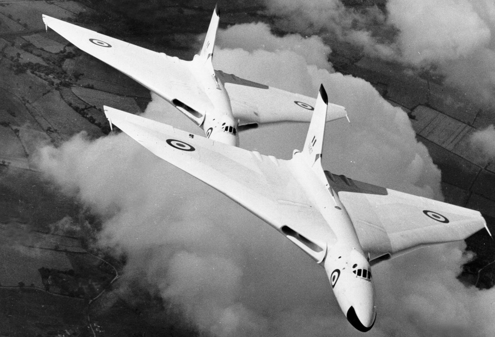 Il y a 63 ans... premier vol du Vulcan