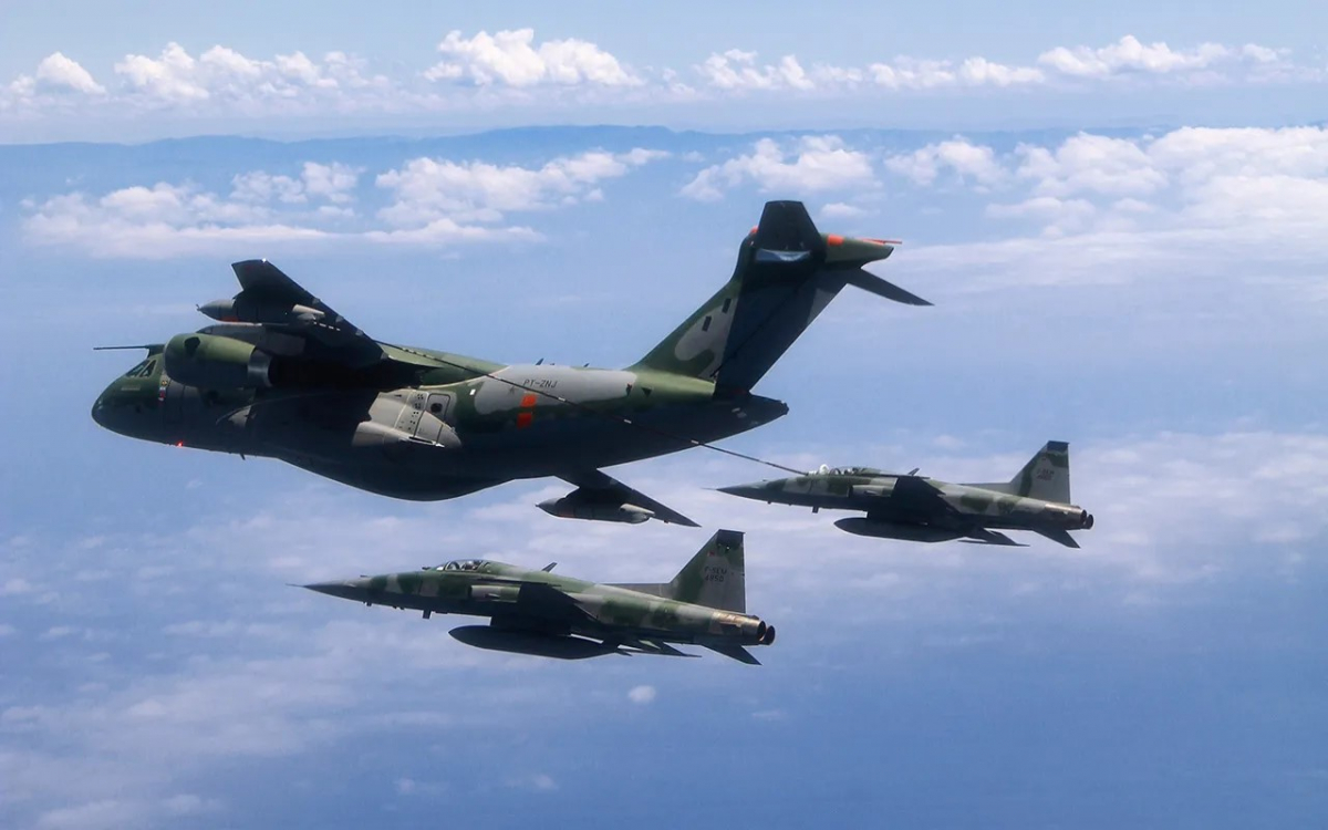 Vers une nouvelle diminution de la commande de C/KC-390 brésiliens ?