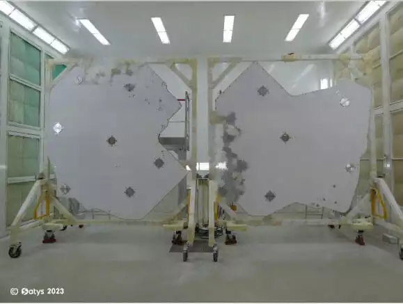 Satys Aerospace fait aussi la peinture de pièces de satellites