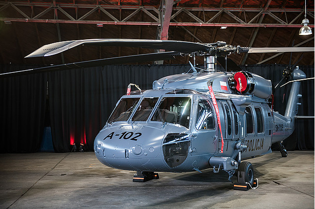 La Pologne réceptionne deux hélicoptères Black Hawk et en commande un troisième