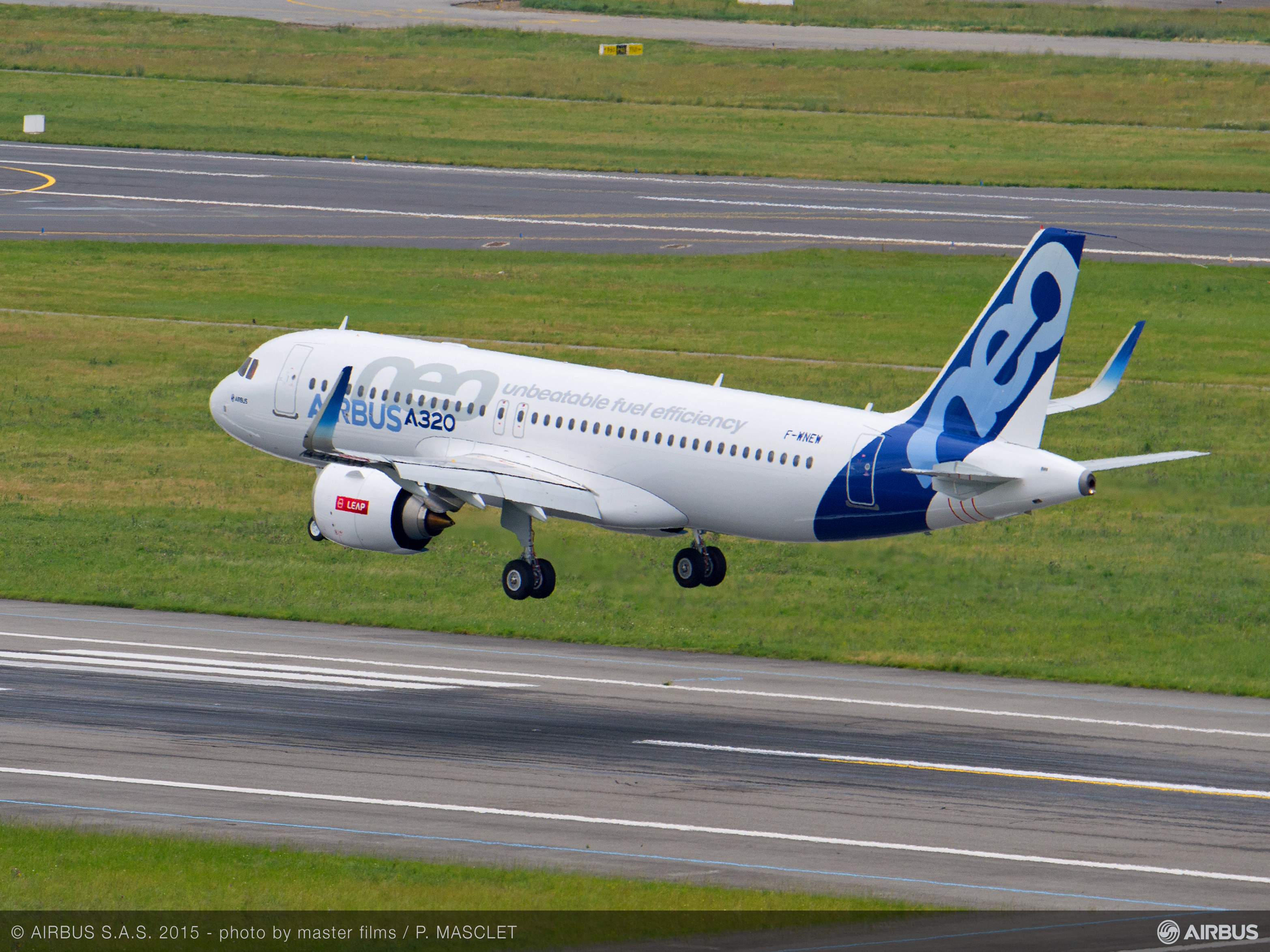 Airbus parti pour vendre plus de 800 avions en 2015