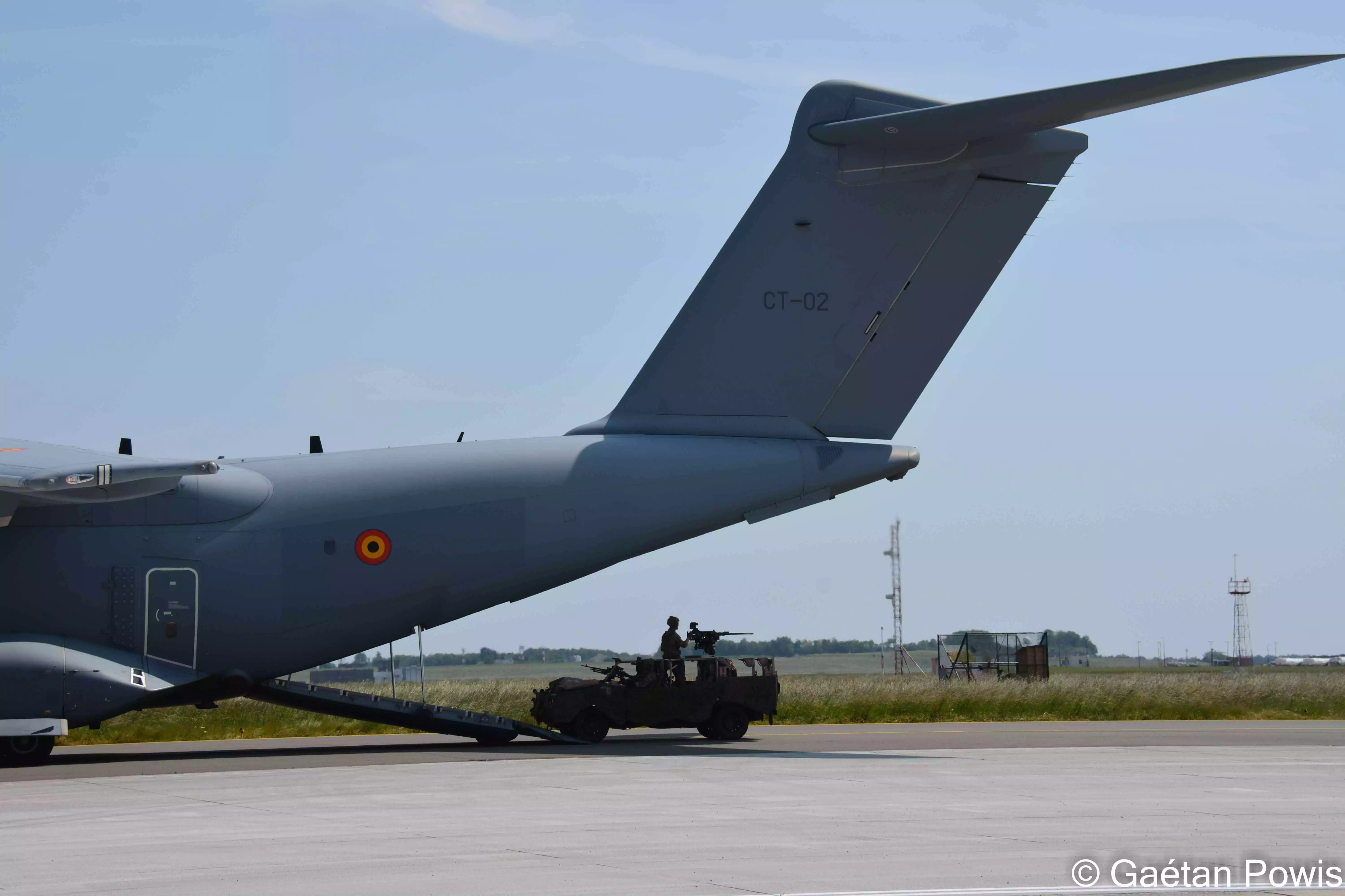 L'A400M représente un moyen de projection pour les Forces armées belges, avec par exemple la capacité d'emporter les Rapid Reaction Vehicule des Forces spéciales belges.