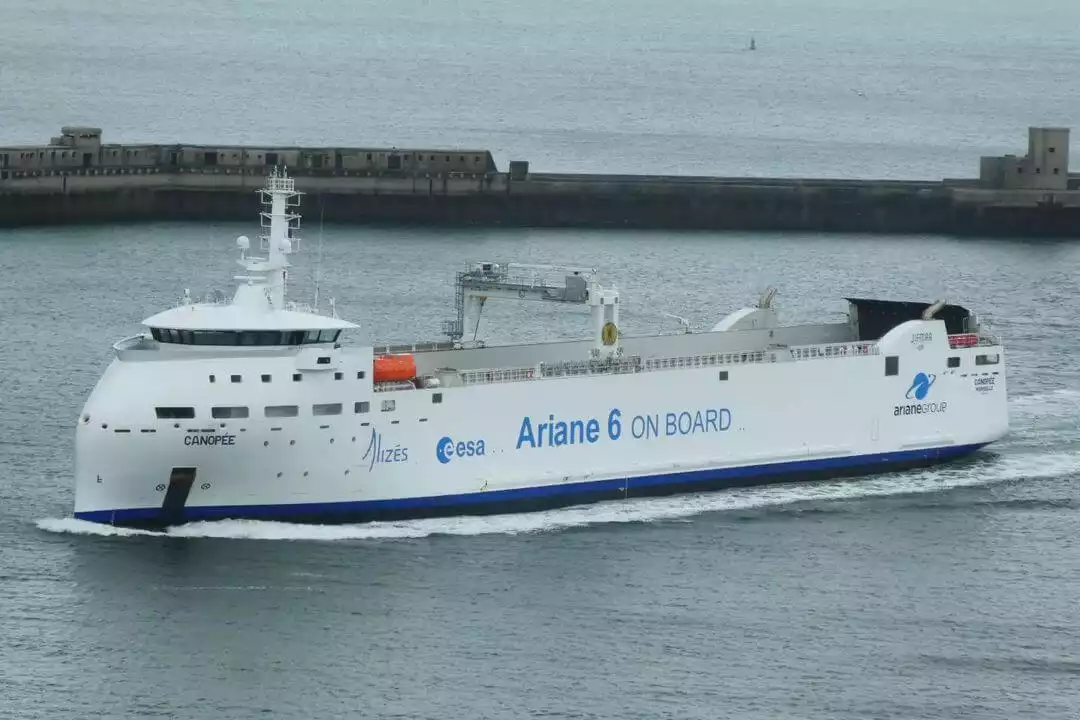 Arrivée au Havre du navire de transport d’Ariane 6