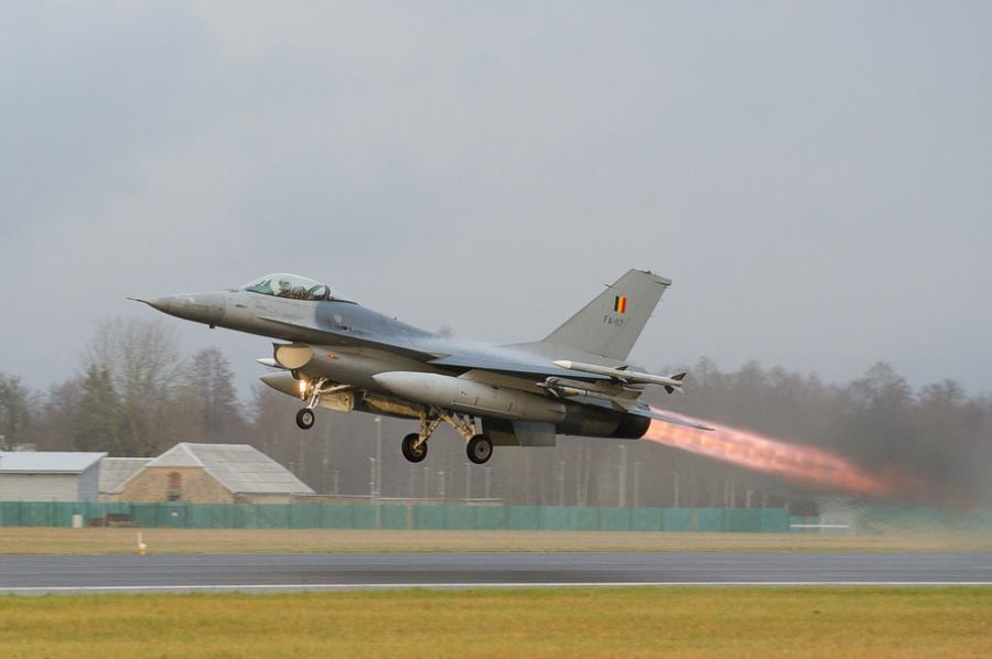 Remplacement des F-16 belges: décision imminente?