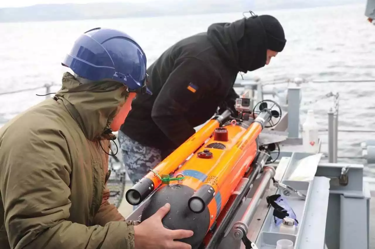 Le même drone sous-marin téléopéré Sea Fox à bord du Chernihiv.
