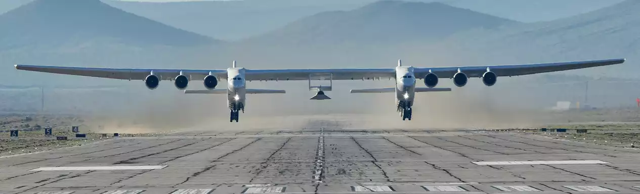 Stratolaunch effectue son troisième vol de transport captif avec le véhicule Talon-A