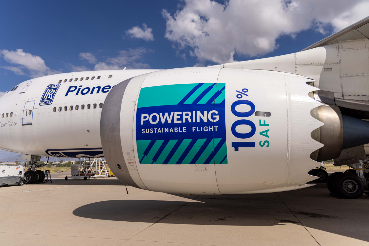Rolls-Royce passe aux essais en vol à 100 % de carburant durable