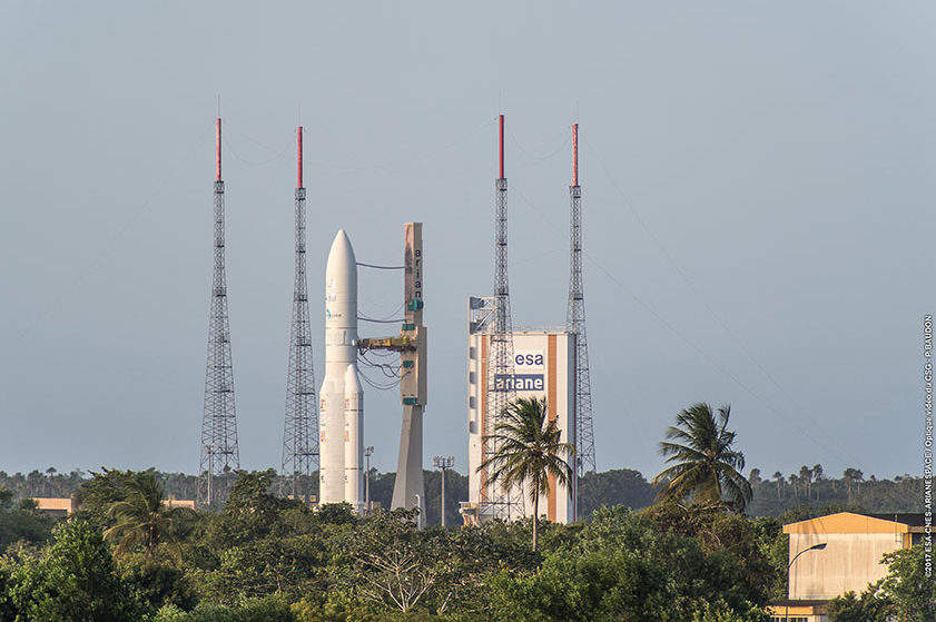 Ariane 5 launches satellites for Intelsat, Japan