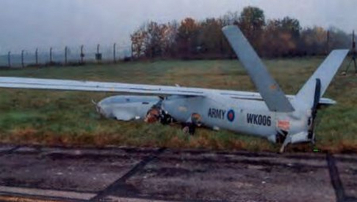 Le Watchkeeper WK006 s'est écrasé lors du retour sur la base aérienne de Boscombe Down, Wiltshire, au cours d'un vol d'entraînement le 2 novembre 2015.