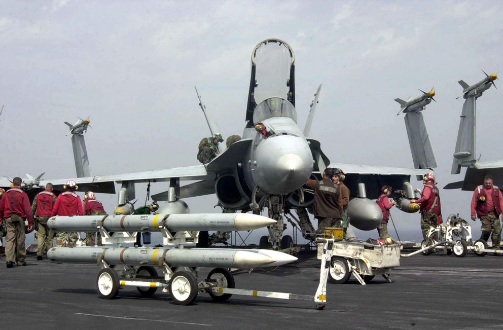 Des AIM-120 AMRAAM pour les F/A-18 koweitiens