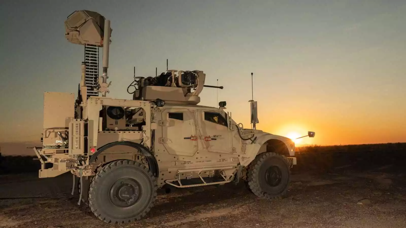 L'armée américaine exploite près de 60 radars KuRFS dans le monde, assurant une surveillance permanente à 360°.
