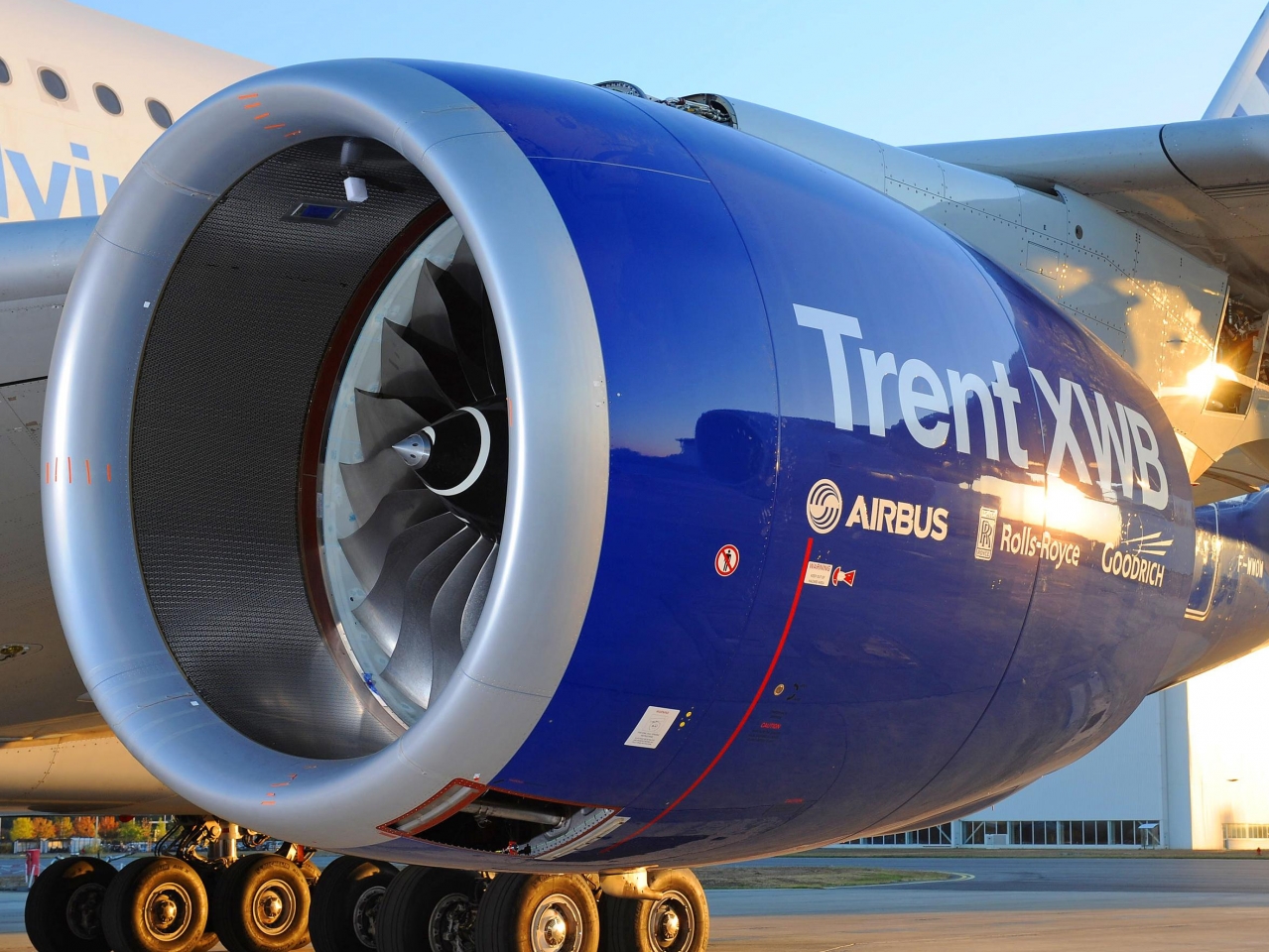Bourget 2017 : Accord de maintenance AFI KLM E&M et Rolls Royce sur le Trent XWB