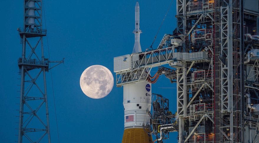 Répétition générale pour le lanceur lunaire américain SLS
