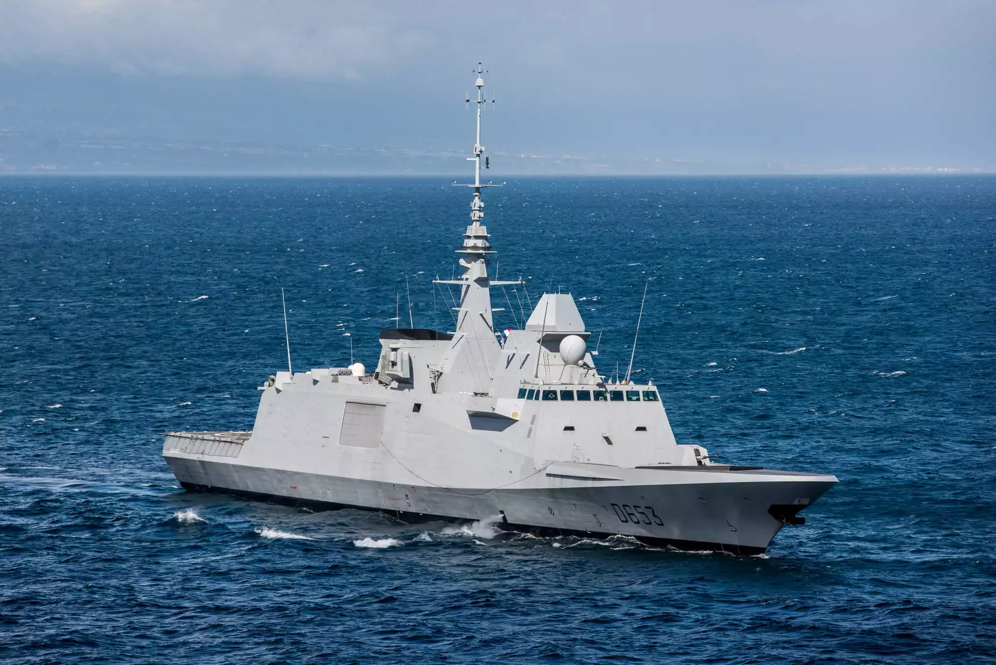 Mer Rouge : la frégate française Languedoc détruit deux drones qui se dirigeaient droit sur elle