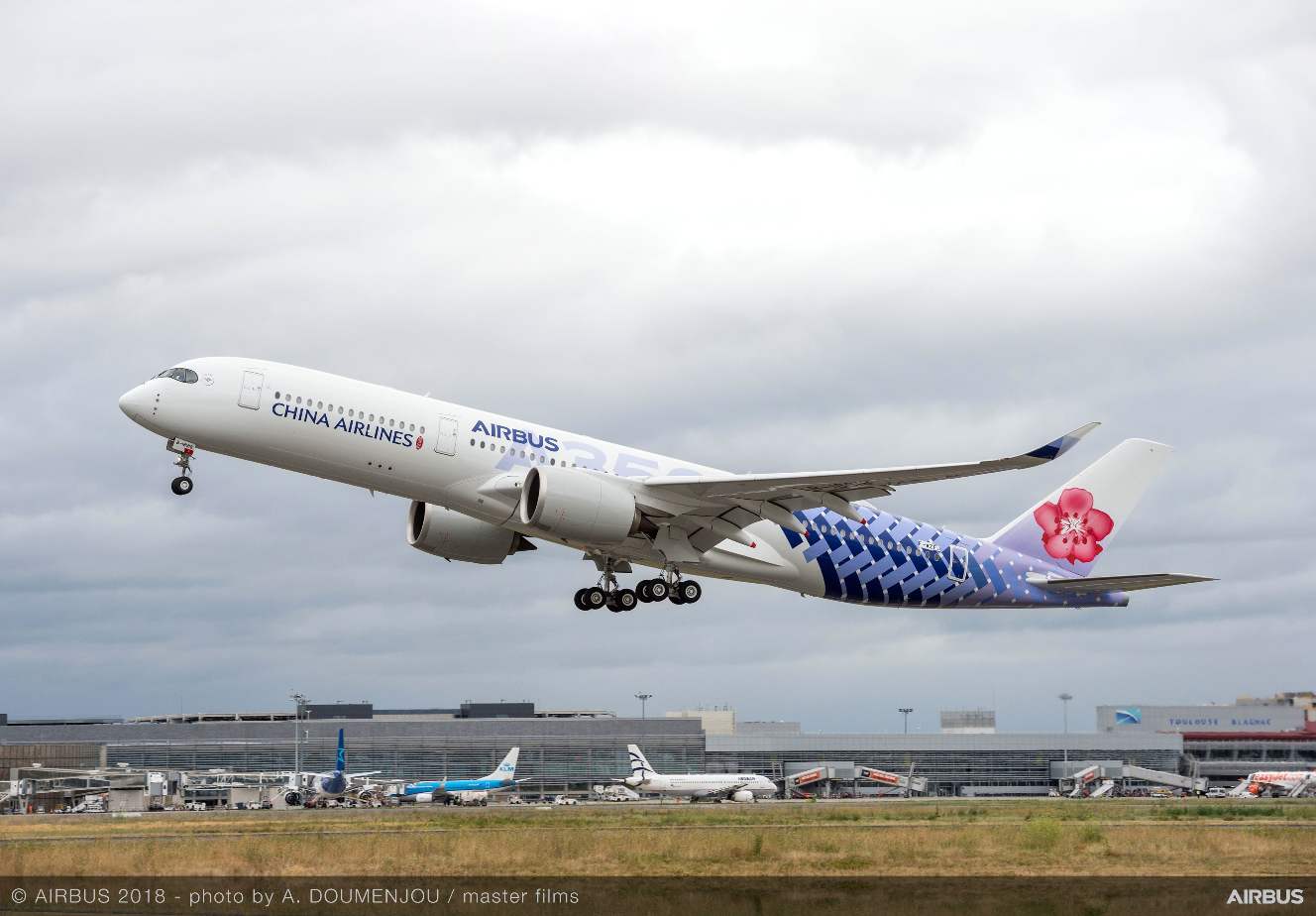China Airlines gets carbon-themed A350