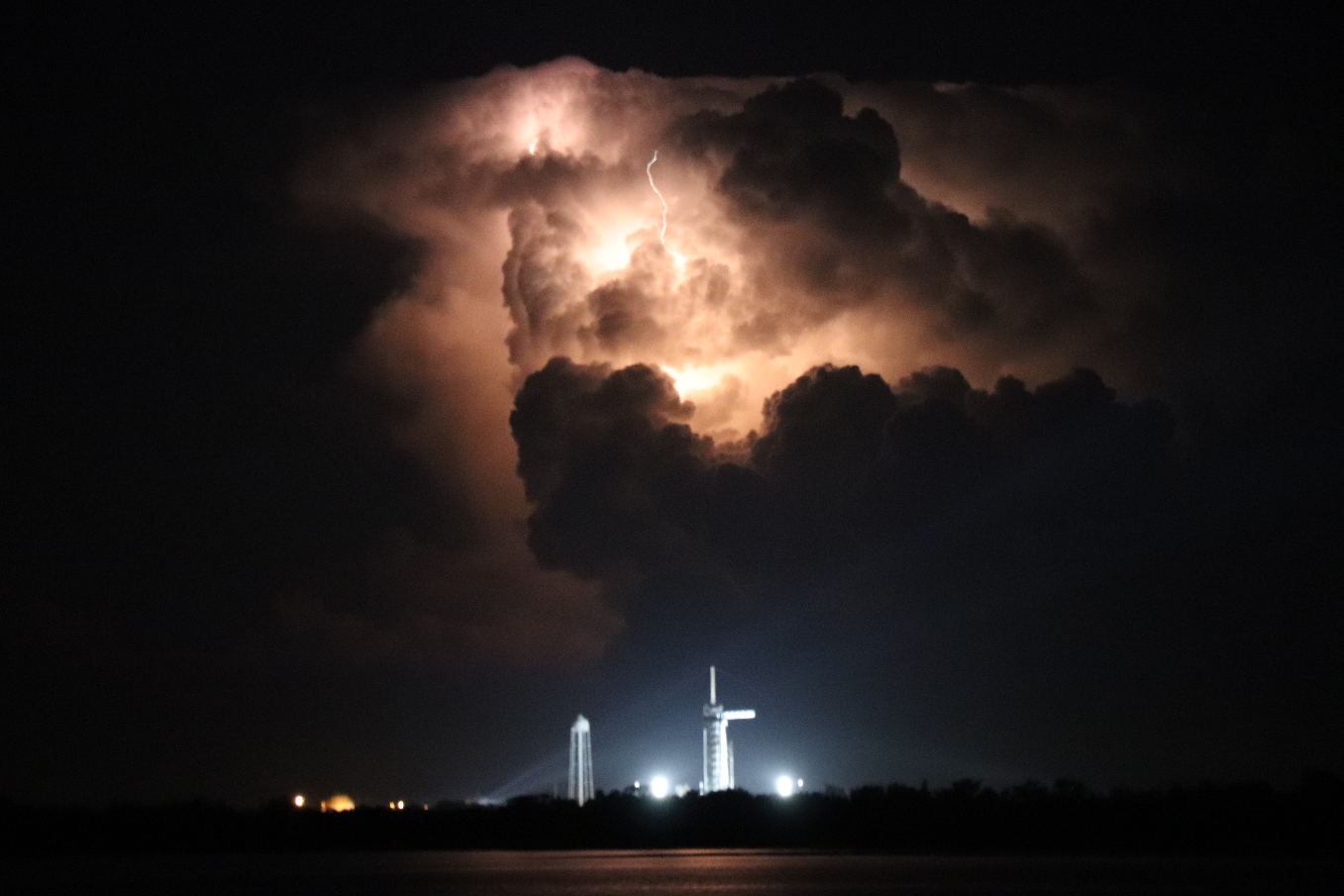 Le lancement du Crew Dragon de SpaceX vu depuis la Floride