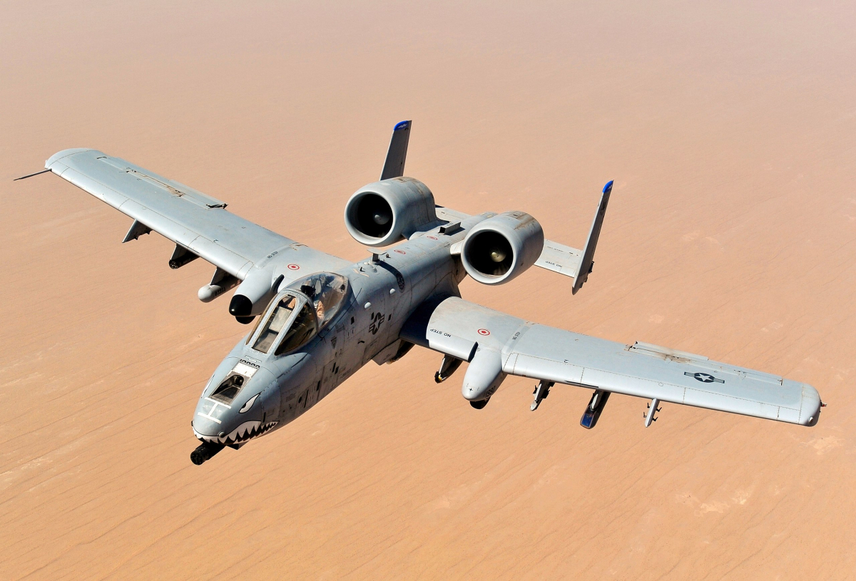 Un A-10 Warthog au-dessus de l'Afghanistan lors de l'opération "Enduring Freedom", en 2011.