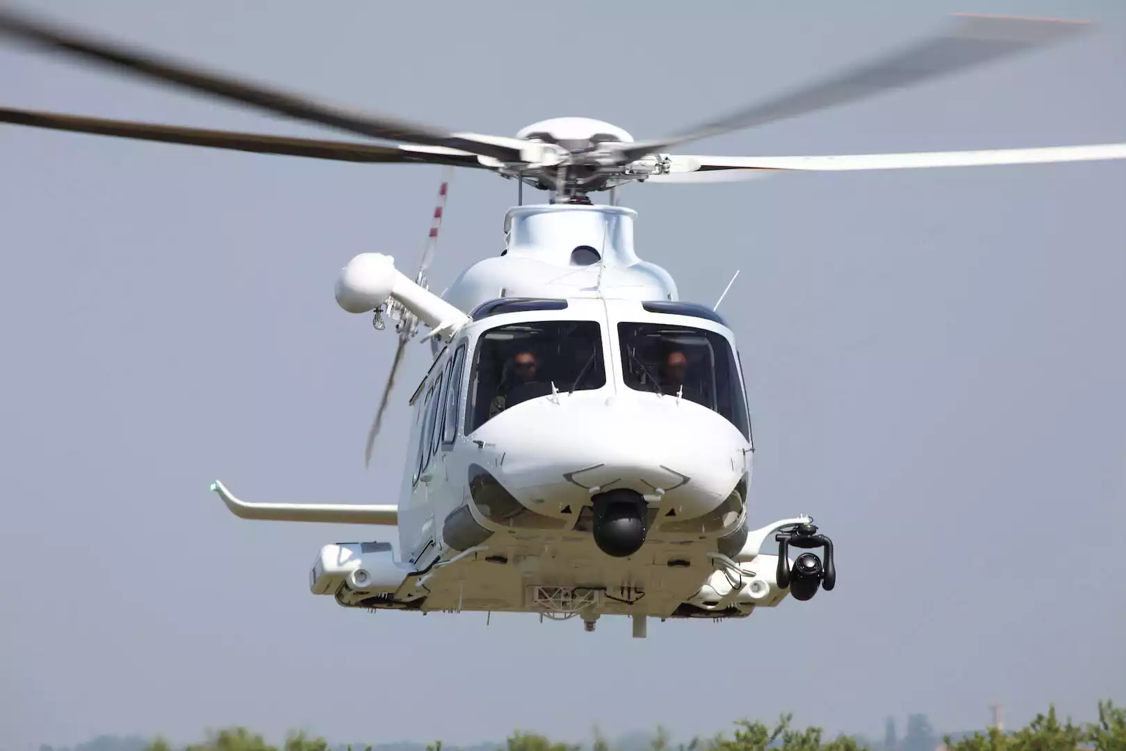 Hélicoptères : salve de contrats pour Leonardo