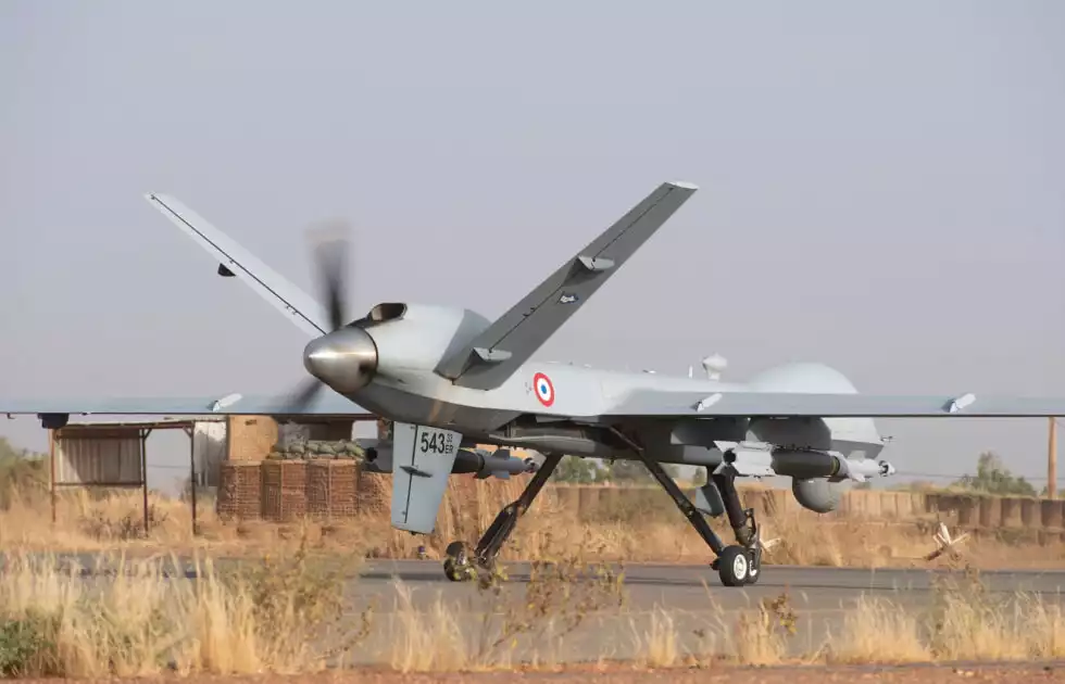 Les drones Reaper français quittent le Niger en avion de transport