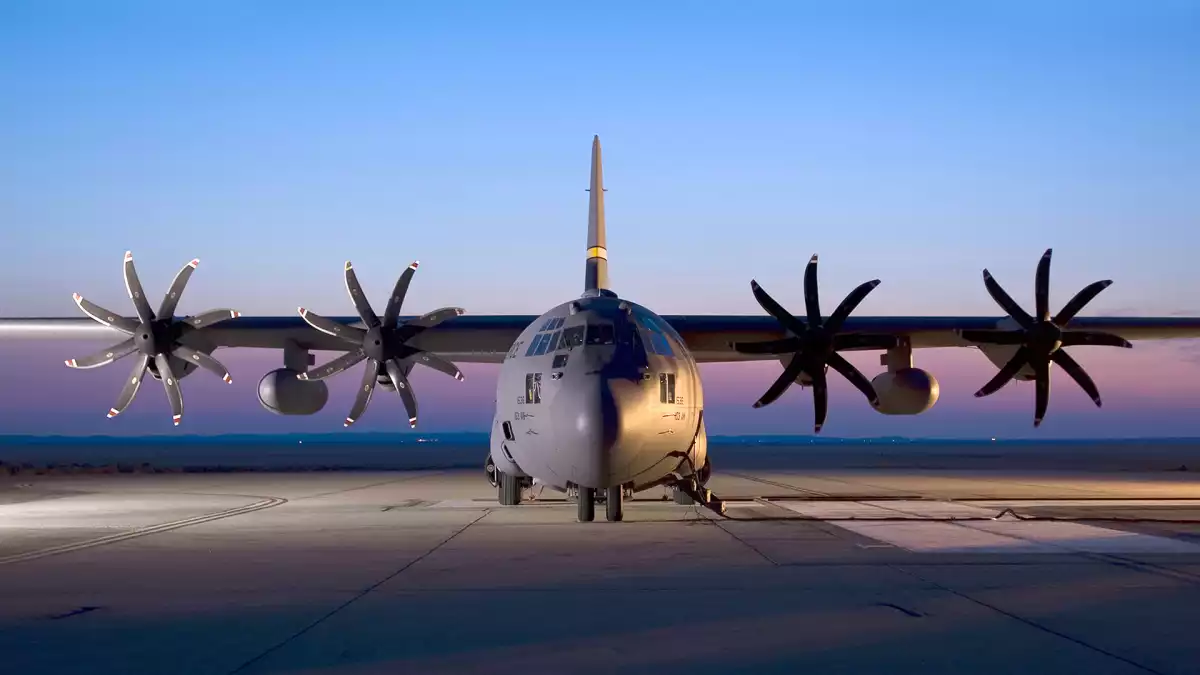 Collins équipe les C-130 de l'armée de l'air chilienne avec la NP2000