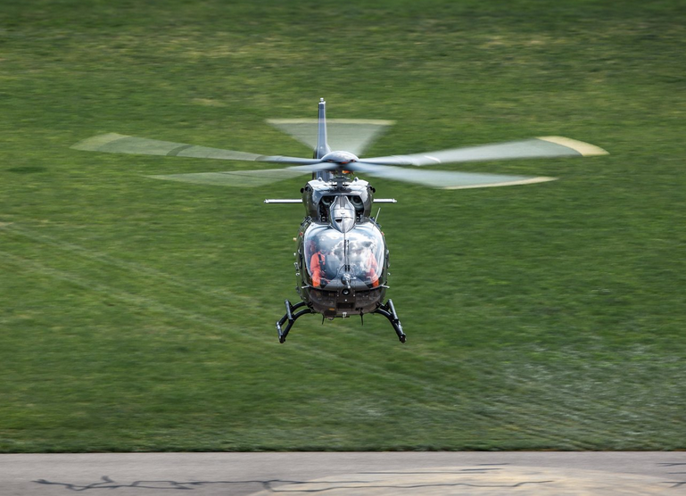 Le second H145 à cinq pales a effectué son premier vol