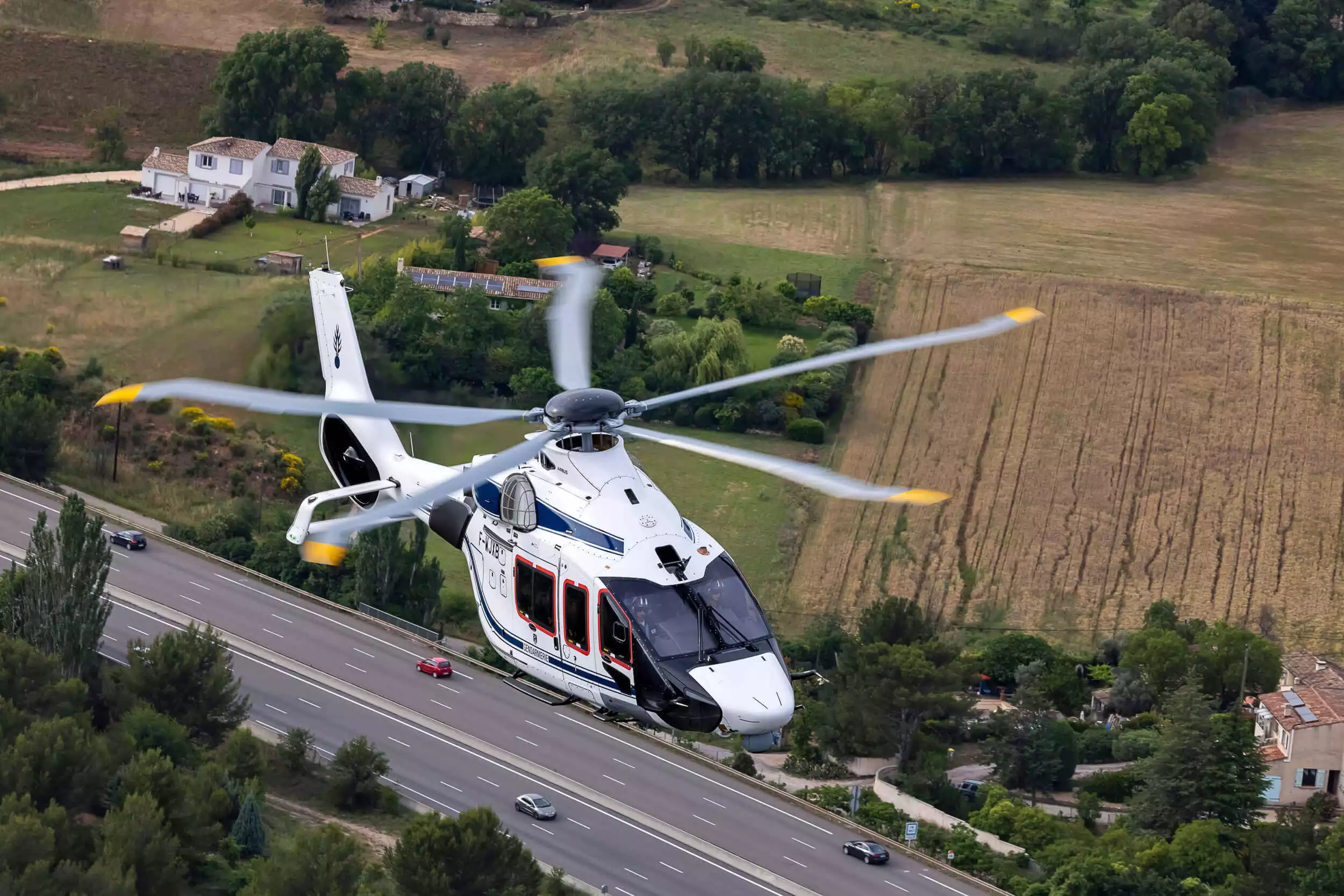 Le H160 version Gendarmerie débute sa campagne d'essais en vol