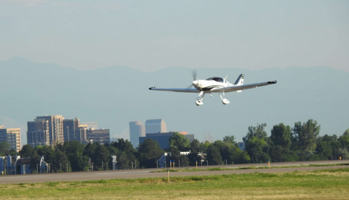 Safran va motoriser les eFlyer de Bye Aerospace avec l'ENGINeUS 100