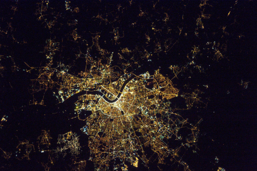 La Terre dans l’oeil de Thomas Pesquet #11 : Bordeaux la nuit