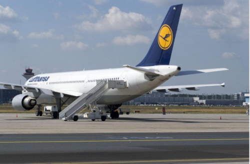 Lufthansa s'attend aussi à un deuxième semestre difficile